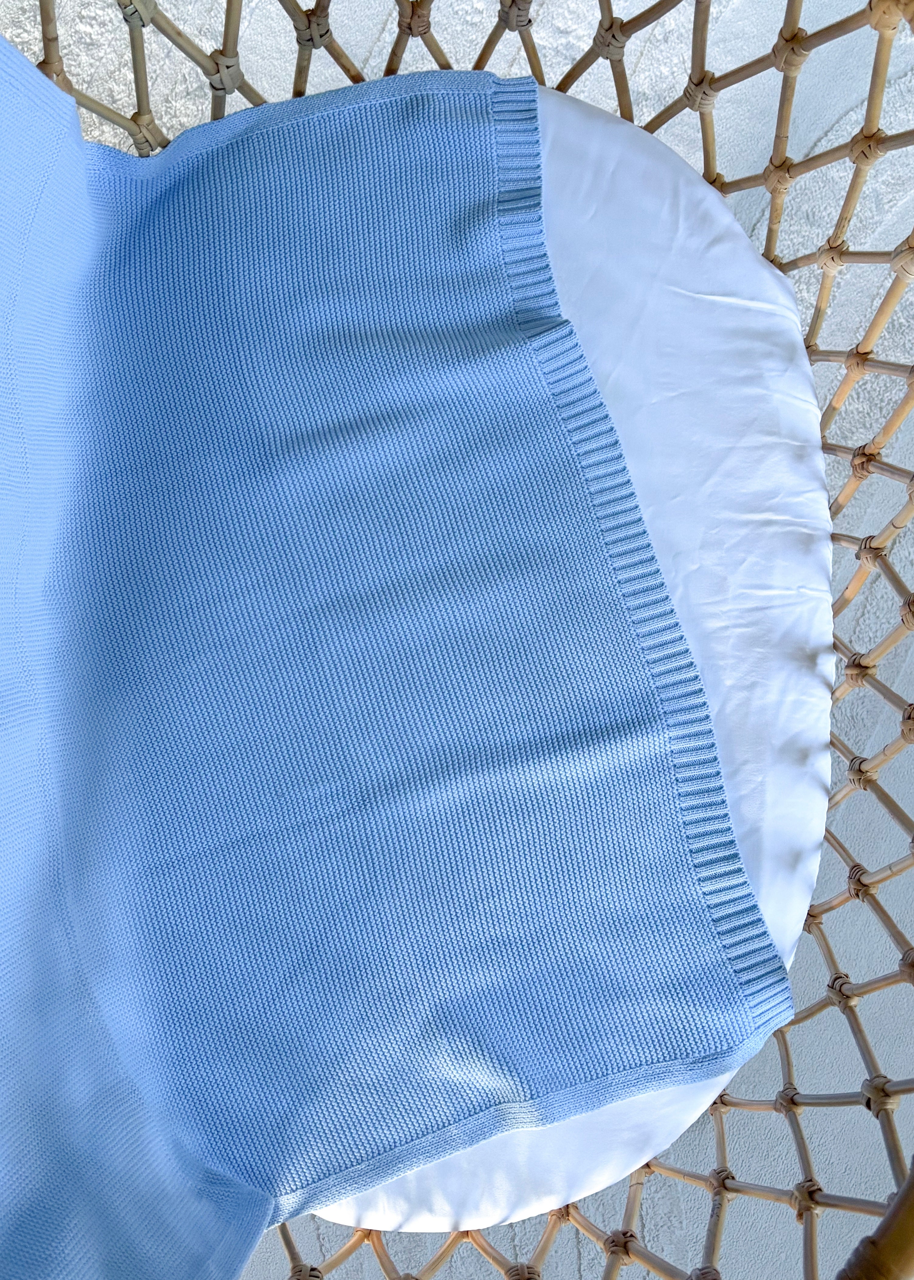 Signature Knitted Blanket - Blue